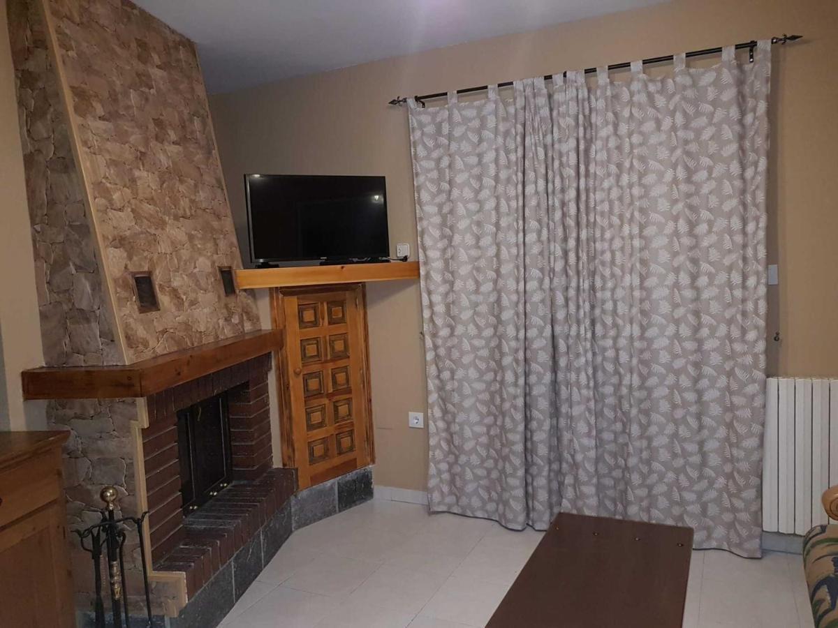 Vikerbiescas Apartment Exterior photo